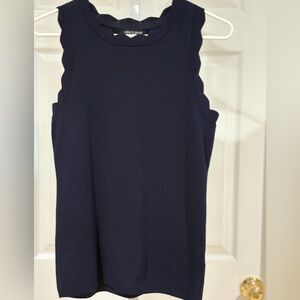 NWOT Cable & Gauge Navy Scallop-Edge Sleeveless Tank small
